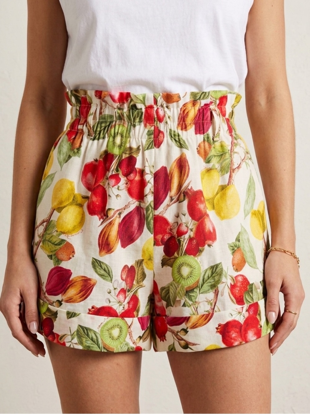 Cara Cara White High-Waist Fruit & Floral Print Shorts size L